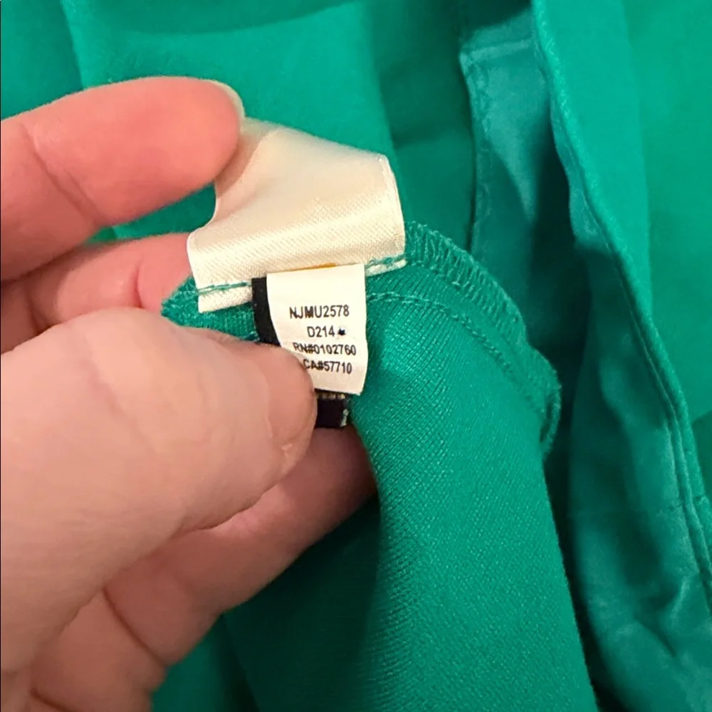 Kate Spade ladies Kelly Green Scoop neck Fit and flare dress. Size 8.